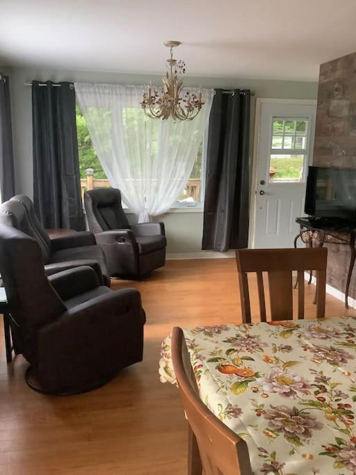 Вилла Chalet Pres Du Mont Megantic La Patrie Экстерьер фото